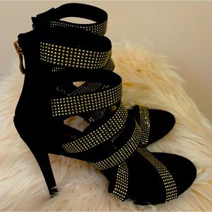 Liliana Sexy Strappy Black and Gold heels. Worn once